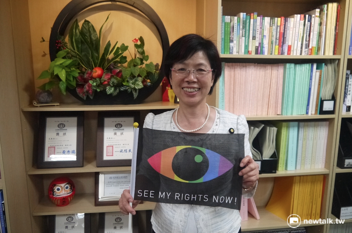 民進黨立委尤美女推動「民法修正草案（婚姻平權法案）」不遺餘力，身為不分區立委，應當排除偏見與歧視，勇往直前地邁向進步人權。 圖：鍾孟軒/攝