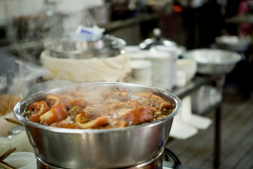 香味撲鼻的魯肉醬汁，讓人聞到忍不住食指大動。 圖：翻攝自台中觀光旅遊網