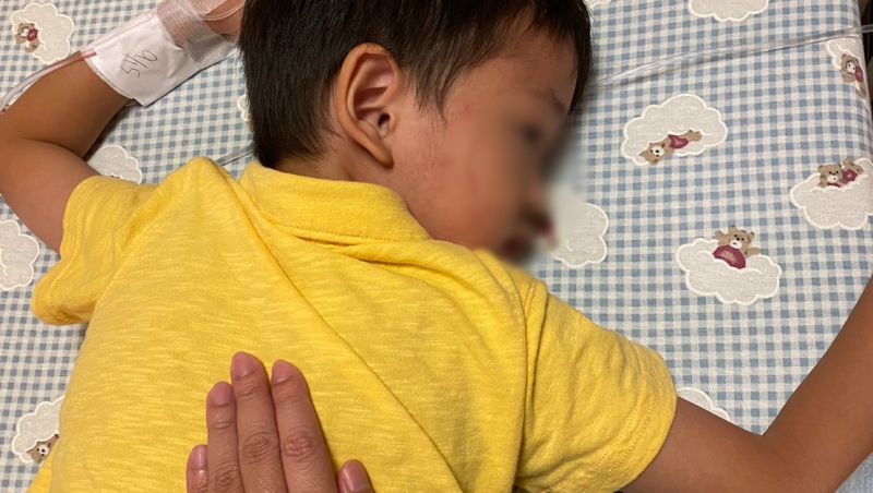 近來不只腸病毒門診炸裂，黃瑽寧指hMPV人類間質肺炎病毒也正在社區流行，兩大症況是咳嗽及發燒。 示意圖／記者黃韻文攝