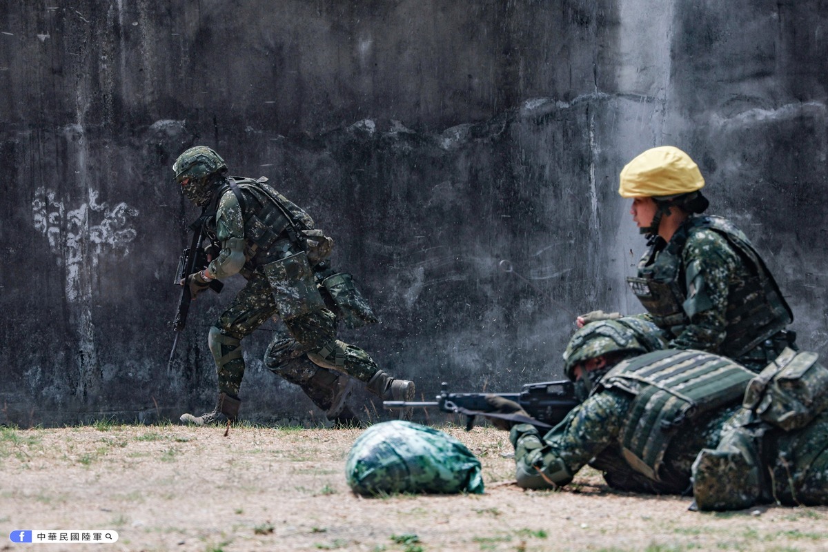 中華民國陸軍訓練射擊能力。 圖：翻攝自中華民國陸軍臉書