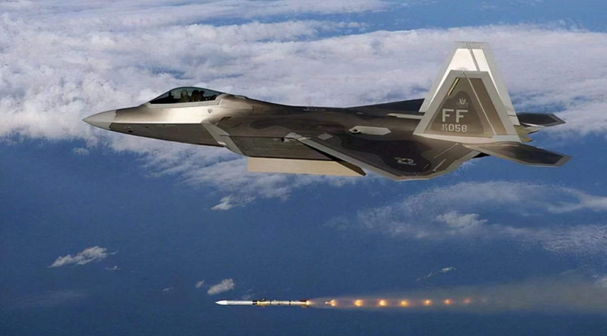 美軍出動了 F-22 ，攔截 6 架俄羅斯軍機。圖為 F-22 。 圖：翻攝自河東三叔