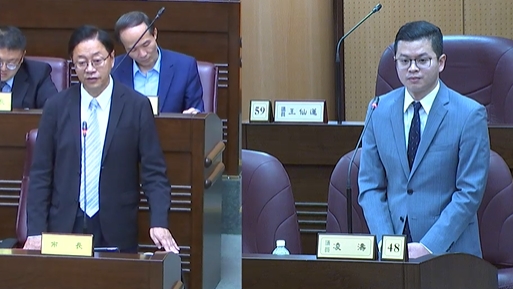 市議員凌濤針對桃園未來缺電因應對策提出質詢。 圖：林昀真／翻攝