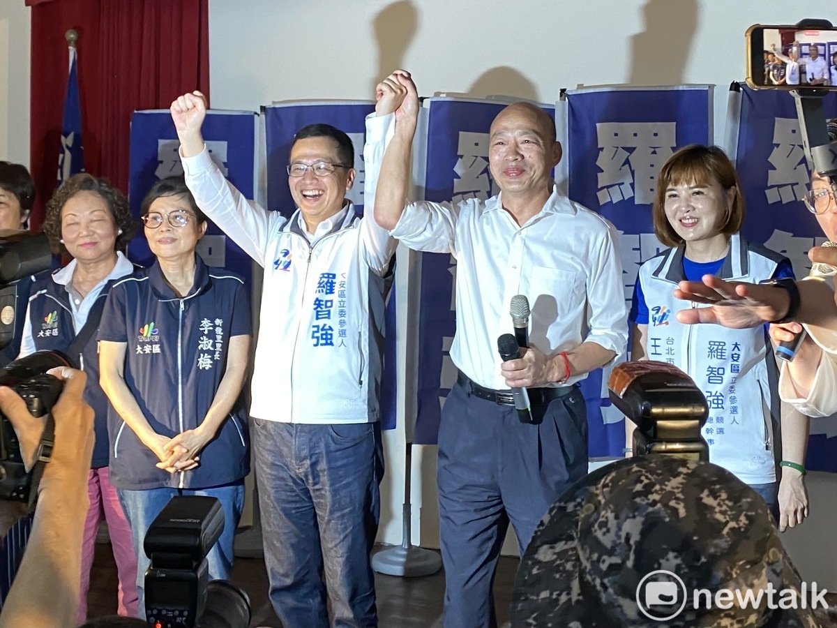 前高雄市長韓國瑜昨天（5/4）幫國民黨前台北市議員羅智強站台，自爆問游淑慧敢不敢告訴王世堅「我選不贏你就嫁給你」，引發網友熱議。 圖：周煊惠 / 攝（資料照片）