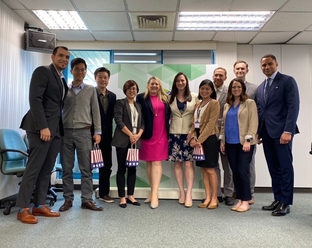 美國青年政治領袖協會（American Council of Young Political Leaders, ACYPL）成員4日拜訪民進黨。 圖：民進黨提供