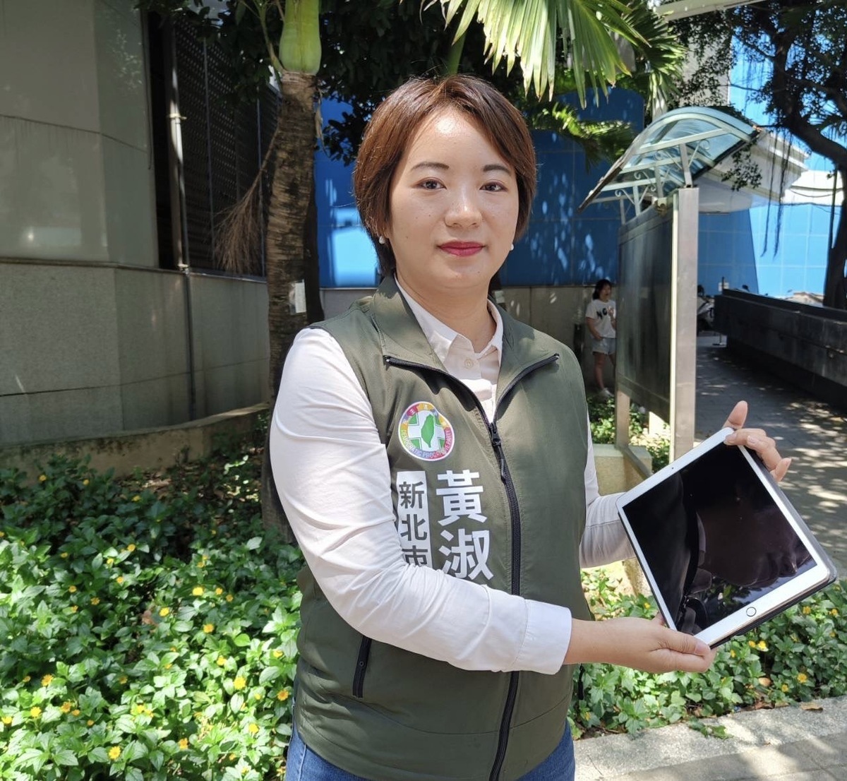 黃淑君呼籲，因應不同的問題，衛生局與教育局應積極研擬強化視力保健政策，建立『校校有眼醫』。 圖：黃淑君辦公室/提供