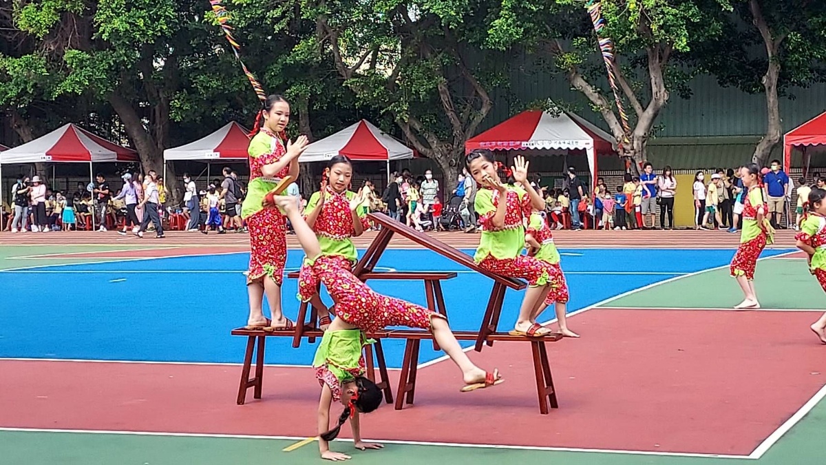 為呈現璀璨的頭前國小，精心設計「歡迎校友回頭前」等十項精彩活動，邀集傑出校友、地方賢達、社區民眾及親師生，攜手見證風華一甲子的努力歷程。 圖：新北市教育局/提供