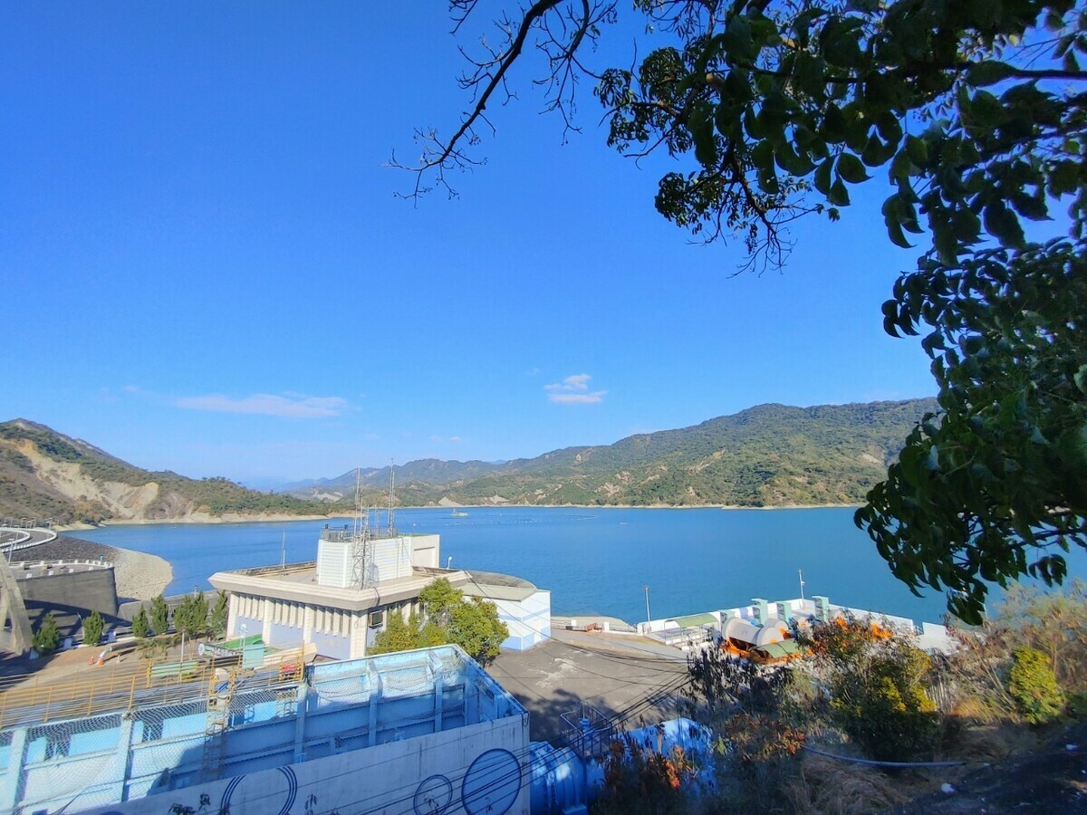 水利署宣布，今天啟動旗山溪甲仙堰越域引水，挹注南化水庫蓄水量。（圖為南化水庫） 圖：民眾／提供（資料照）