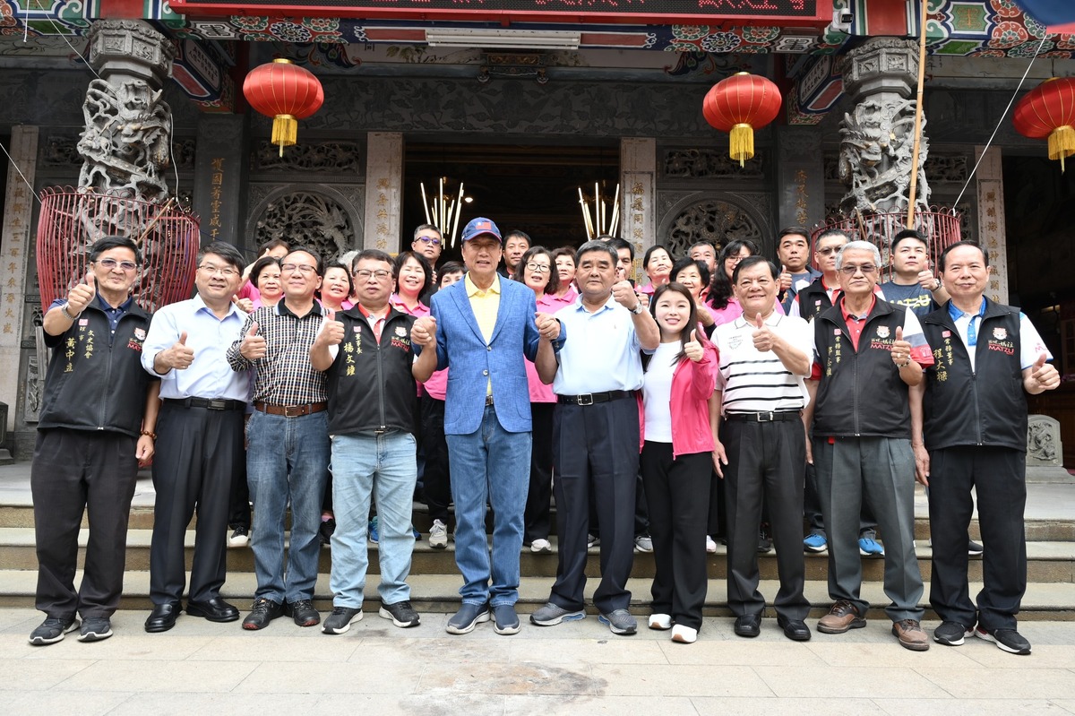 繼先前獲台中地方派系顏家力挺後，郭台銘今又獲得雲林張家支持。 圖:西螺福興宮太平媽臉書