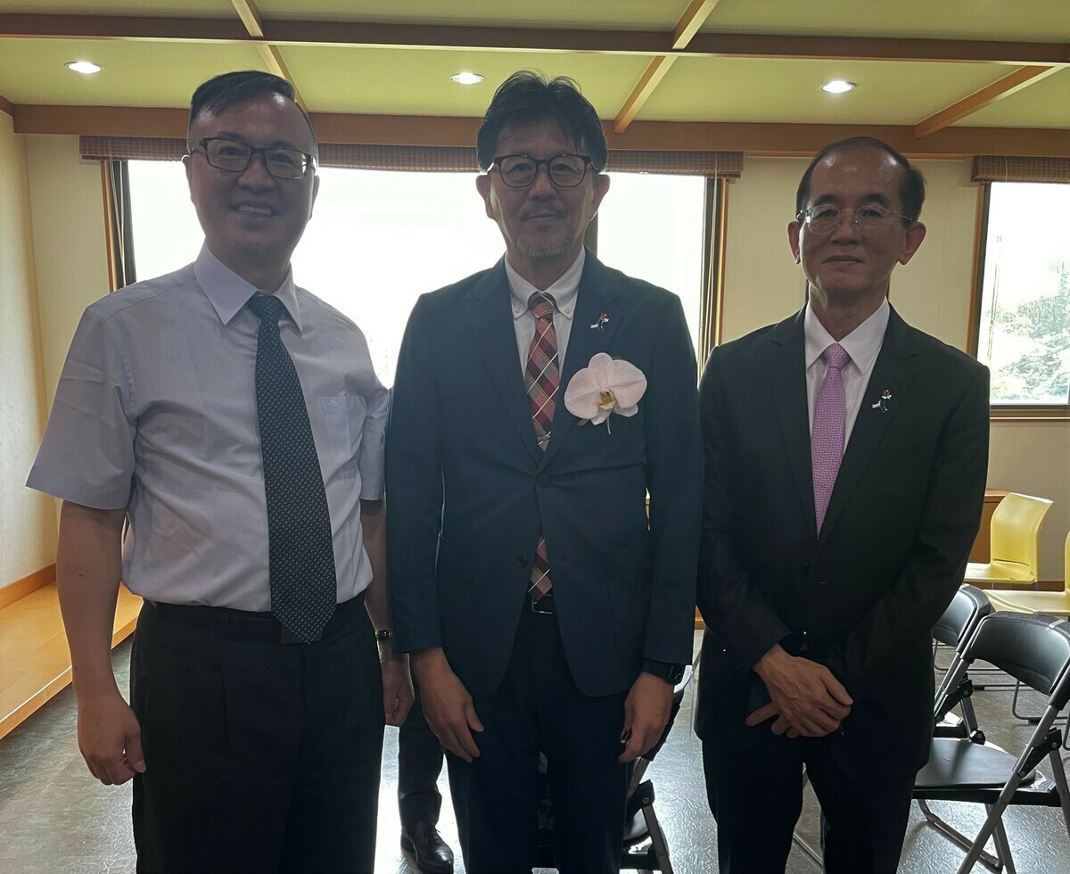 古田清史(中)與張瑞雄(右)及莊尚諭。 圖：台日經貿文化交流協會/提供