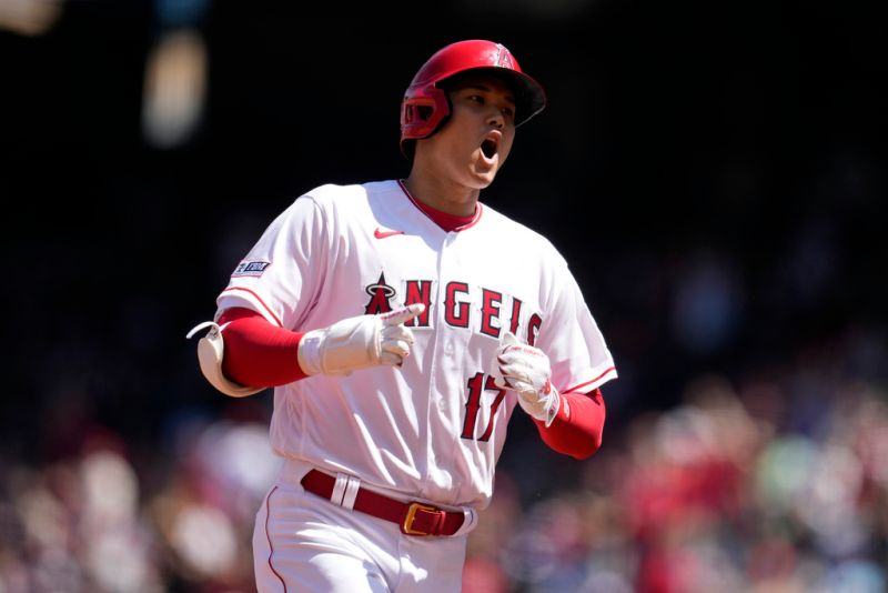 大谷翔平敲出雙安幫助天使贏球。 圖／美聯社／達志影像