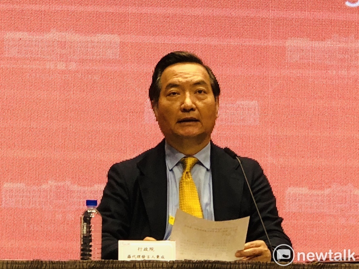 行政院代理發言人羅秉成今（11）日表示，應該在月底前可以成立院級的「打詐專案辦公室」。 圖：謝莉慧/攝