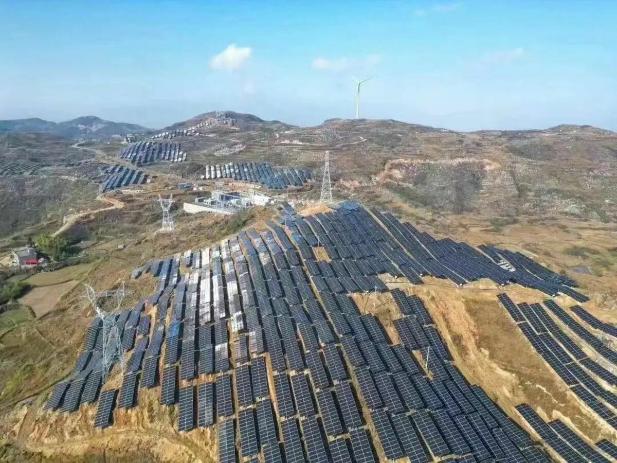 中企晶科能源是全球最大的太陽能電池板製造商之一。 圖：翻攝自晶科能源官網