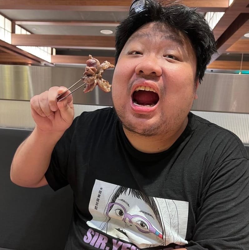 統神直播到一半麥克風壞掉。 圖：翻攝自統神IG