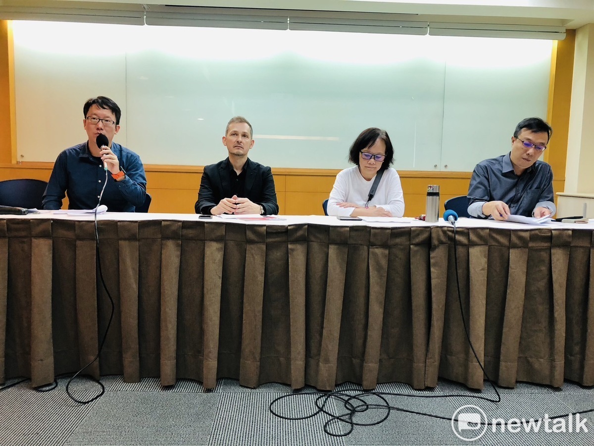 「聲援富察連署小組」今（12）天召開記者會，聲援遭中國扣押的八旗出版社總編輯富察。 圖；謝莉慧/攝
