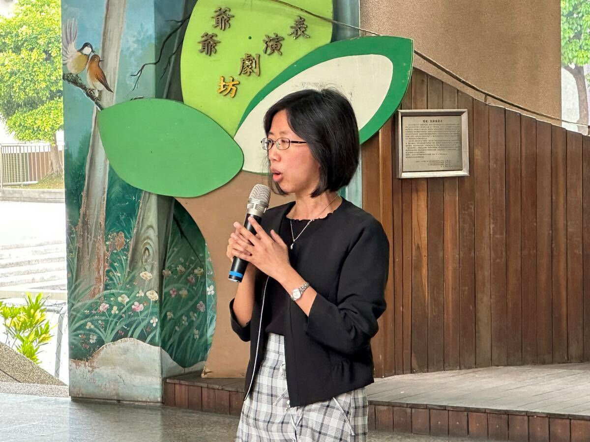 教育局主秘丁雅君致詞。 圖：新北市教育局提供