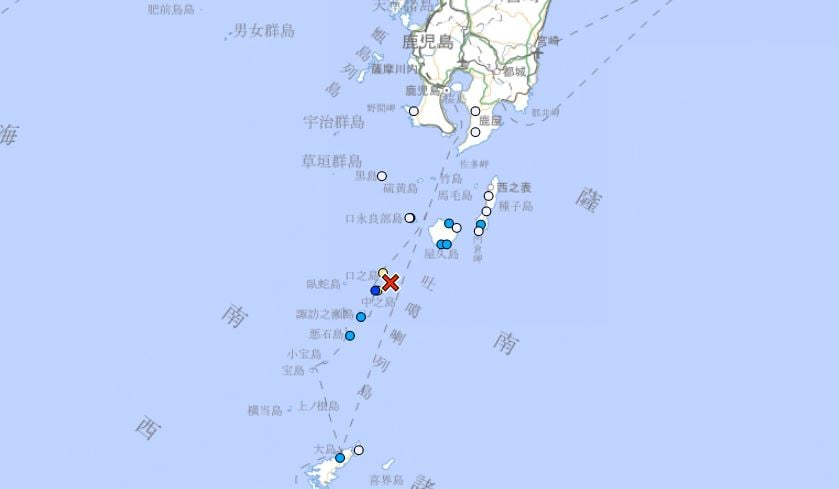 日本鹿兒島縣近海發生地震，震央位在鹿兒島縣南方的吐噶喇群島近外。 圖：翻攝自日本氣象廳官網