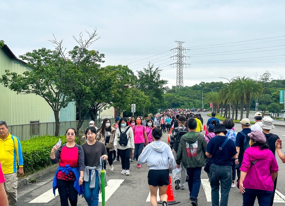 此次健行路線圍繞竹林山觀音寺周邊，沿途行經文化一路及中華路等林口重要路段，總長約3.5公里，短距離活動非常適合全家大小一同參與。 圖：林口區公所提供