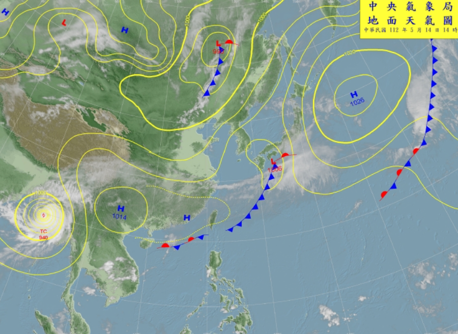 鋒面目前移動到巴士海峽，各地有零星陣雨，下週四有另一波鋒面，天氣將轉不穩定，東半部可能出現焚風。 圖：翻攝自中央氣象局官網