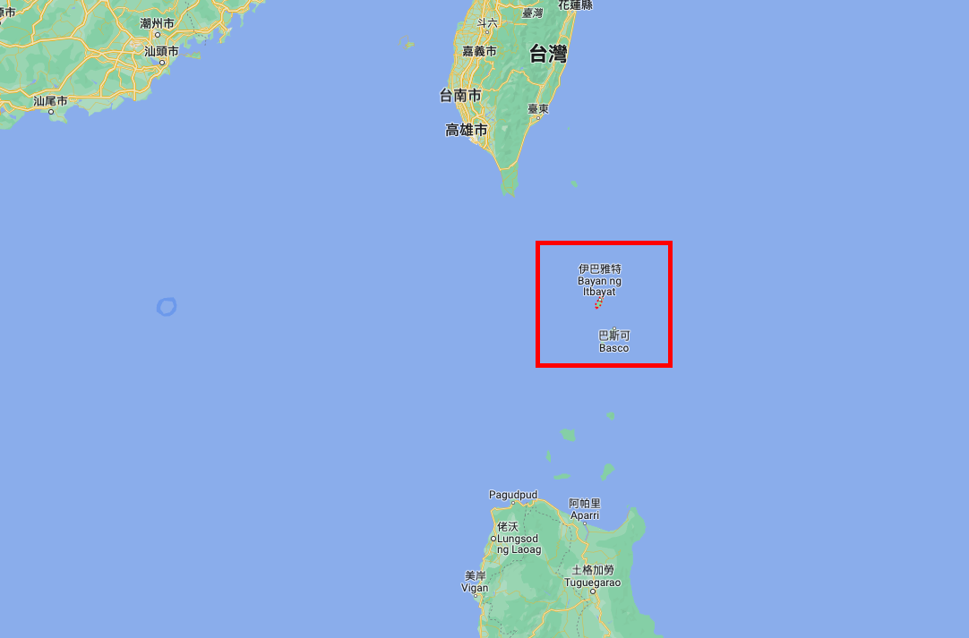 巴丹群島（Batanes）距離台灣不到 200 公里（125英里）。這些島嶼和台灣之間的巴士海峽（Bashi Channel）被認為是航行於西太平洋和有爭議的南海之間船隻的咽喉要道，也是中共入侵台灣時的關鍵水道。 圖：擷自google map