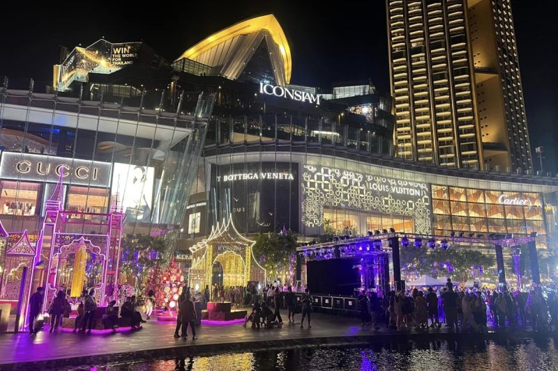 謝金河分享自己在泰國的所見所聞。 圖／謝金河 臉書