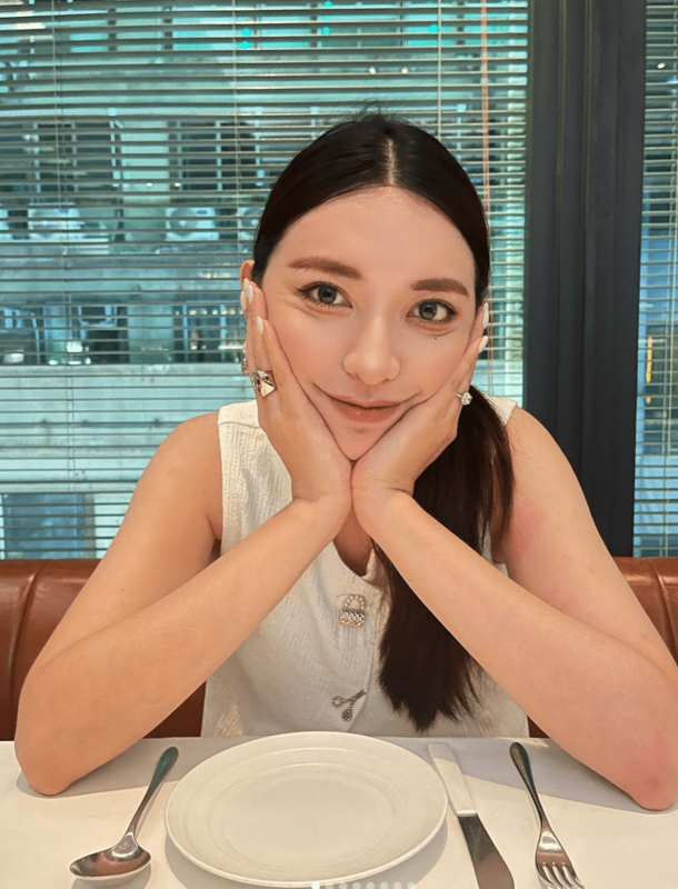 YouTuber劉芒近日遭到攝影師爆料「人設翻車」，過去嘲笑別人的影片也被翻出。 圖：翻攝自IG＠lioumonn