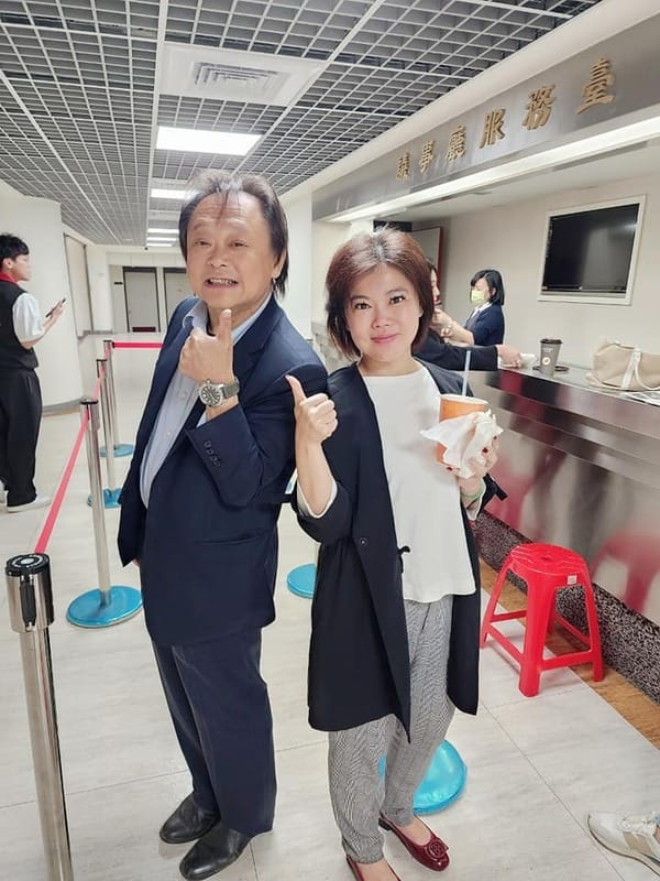 游淑慧（右）宣布將投入士林大同區立委選舉，對戰民進黨王世堅（左）。 圖：翻攝游淑慧臉書