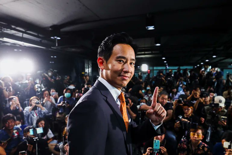 泰國憲法法院同時裁定，遠進黨執委會相關成員 10 年內不得從政，其中就包括泰國政治新星、遠進黨前黨魁皮塔。 圖：翻攝自@PacheduZW Twitter