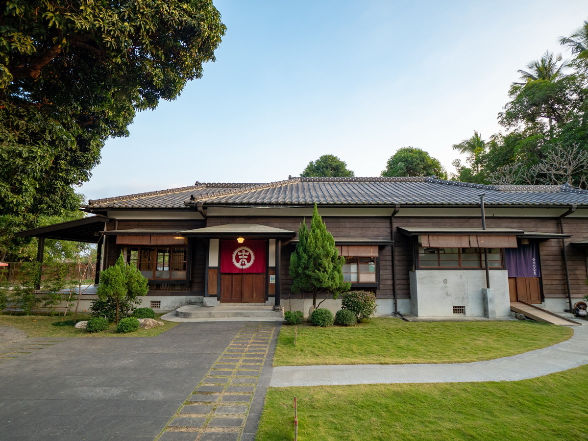.觀光局包裝日系景點如橋頭糖廠吸引日客。 圖：高雄市觀光局提供