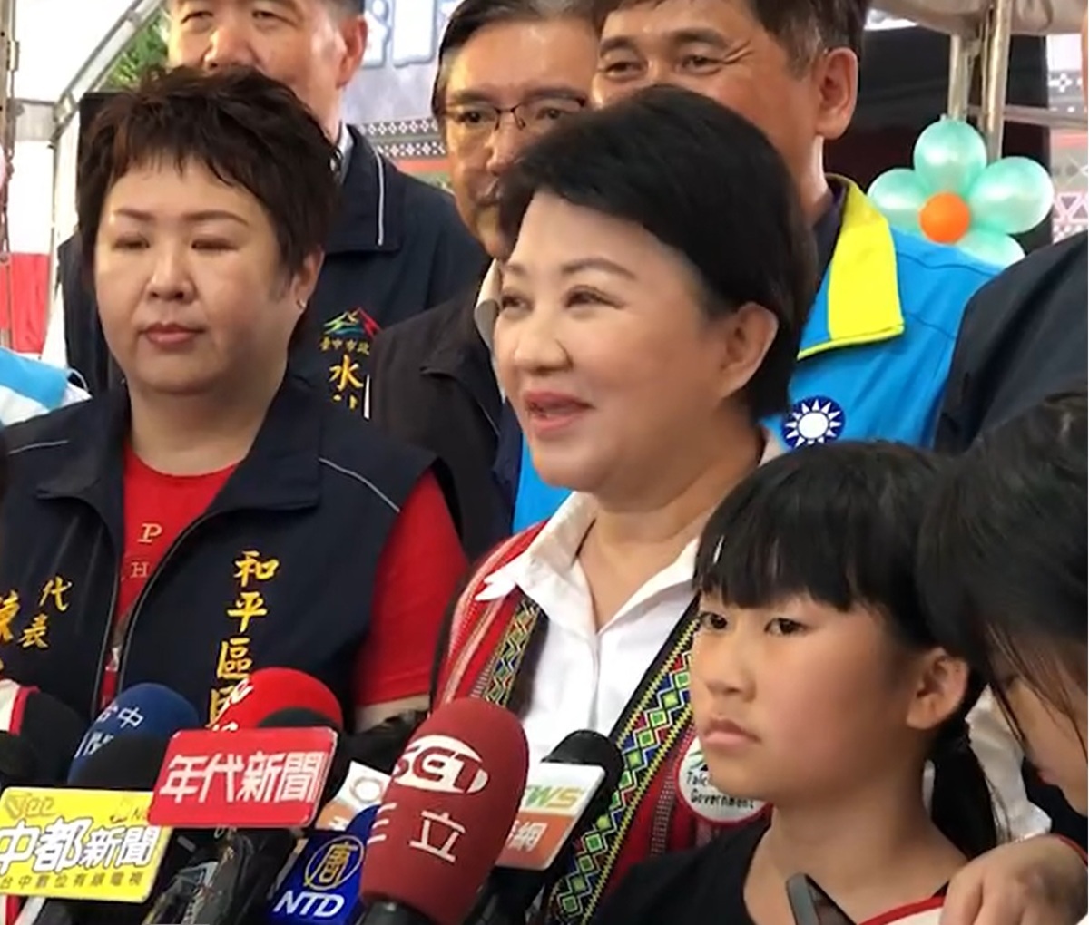 盧秀燕說：「媽媽會留在家裡。」 台中市政府/提供