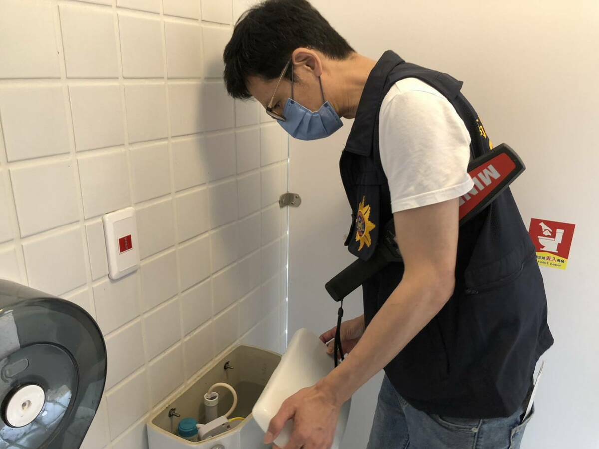 高雄市壽山動物園今(18)日上午收到不明恐嚇信，警方與園方全面巡檢中。 圖：高雄市觀光局提供