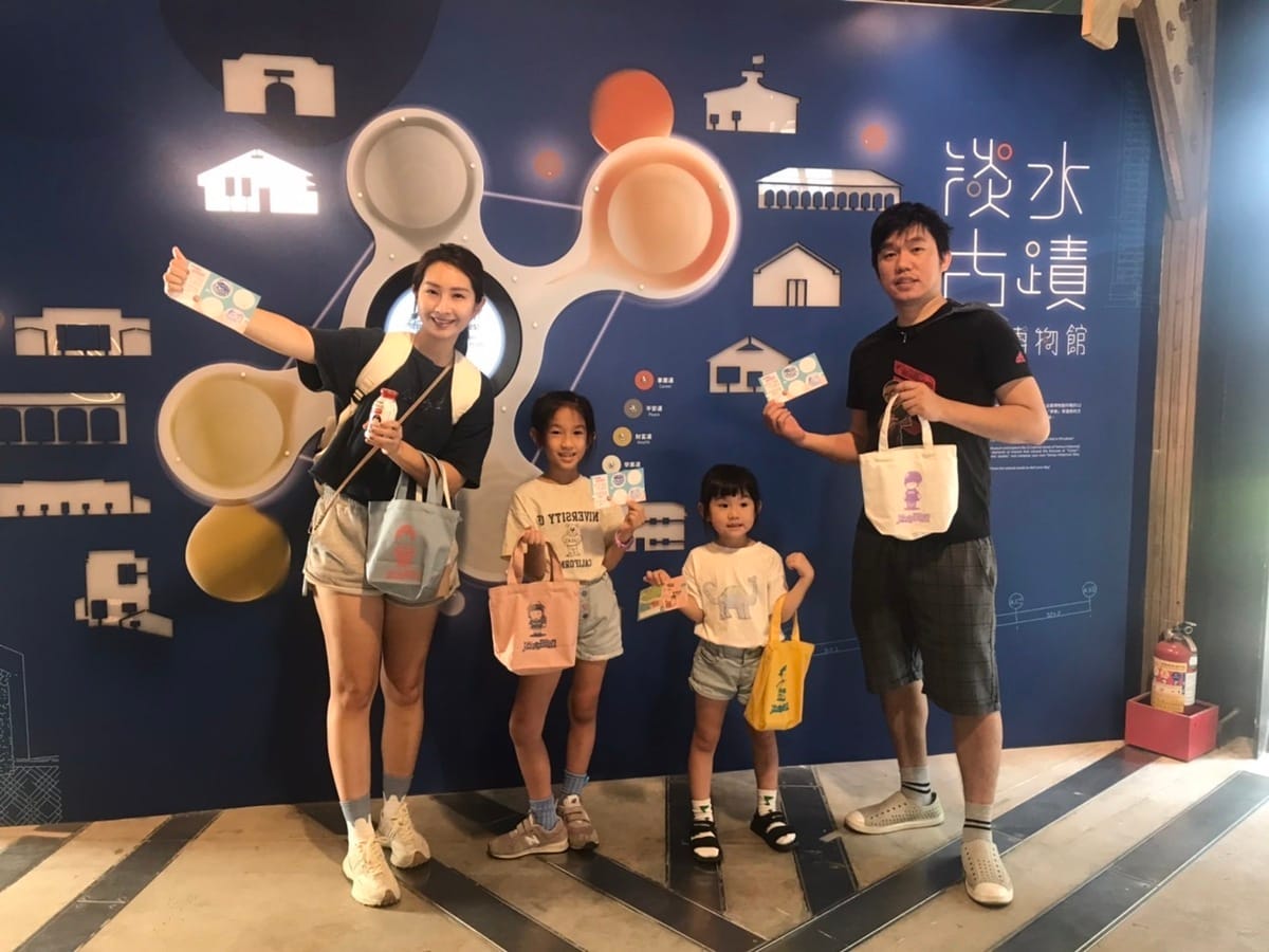 淡水古蹟博物館「玩印海關-淡古聯盟絹印DIY體驗」。 圖：新北市文化局提供