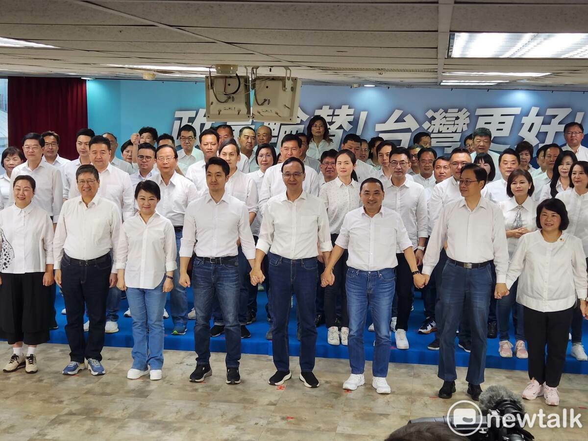國民黨總統參選人侯友宜在國民黨誓師大會發表競選宣言。 圖：黃建豪/攝