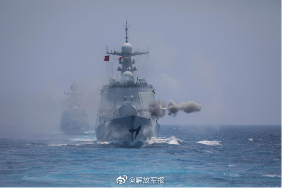 中國持續軍事擴張，並揚言武力犯台，時時秀武器引起國際警戒，台海議題成為全球焦點。 圖：翻攝自中國解放軍報微博