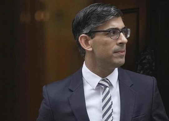 圖為英國首相蘇納克。蘇納克在與荷蘭首相呂特會晤後，決定建立「國際聯盟」，提供烏克蘭戰鬥機支援。 圖：翻攝自澎湃