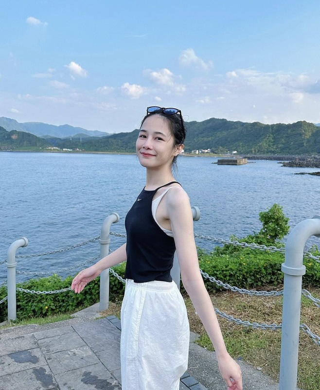 千千分享她去潛水時教練問她認識呱吉嗎。 圖：翻攝自千千IG