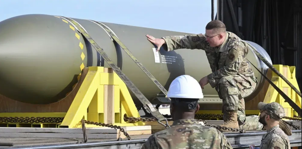 美軍GBU-57 反掩體炸彈。 圖：密蘇里州懷特曼空軍基地臉書