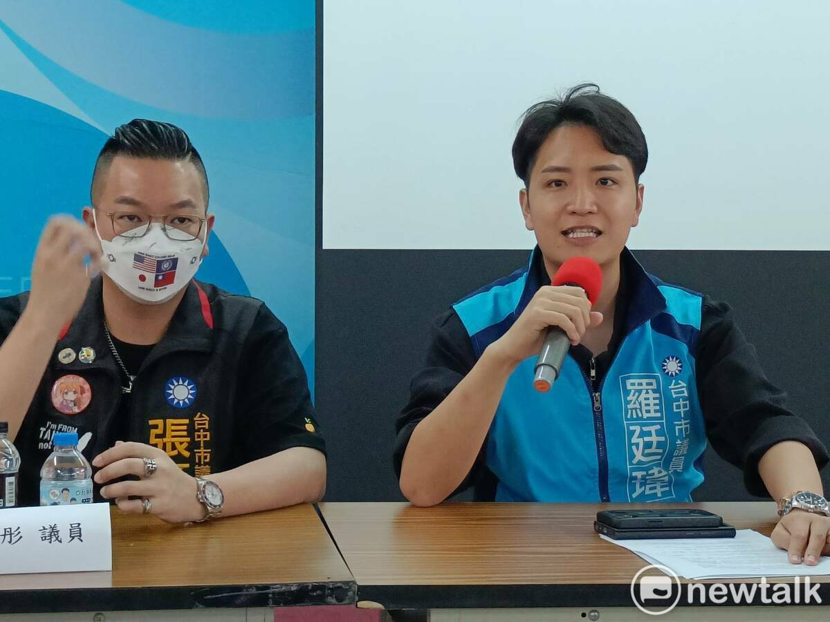 羅廷瑋由市議員張彥彤等人陪同舉行記者會，一一駁斥外界對他不利的各種傳聞。 唐復年/攝