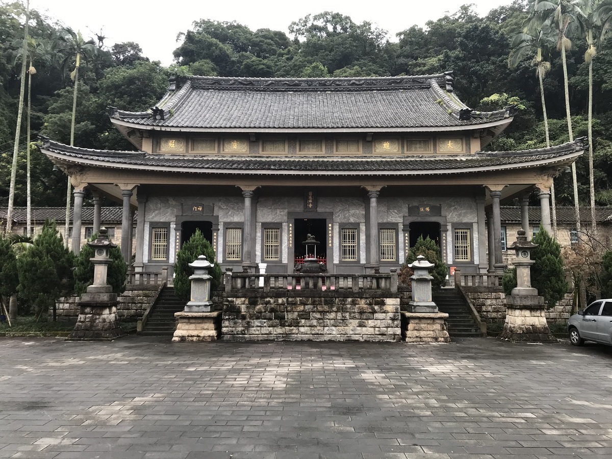 圓通禪寺-大雄寶殿.。 圖：新北市文化局提供