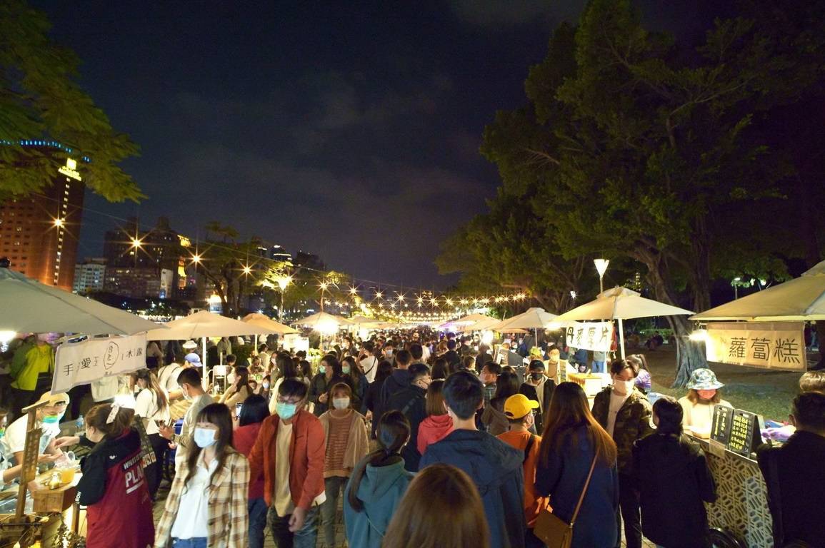 愛河市集本周末又回來了。 圖：高雄市觀光局提供