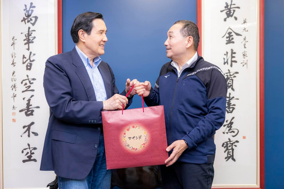 國民黨總統參選人侯友宜日前向前總統馬英九「請益」。 圖：翻攝侯友宜臉書