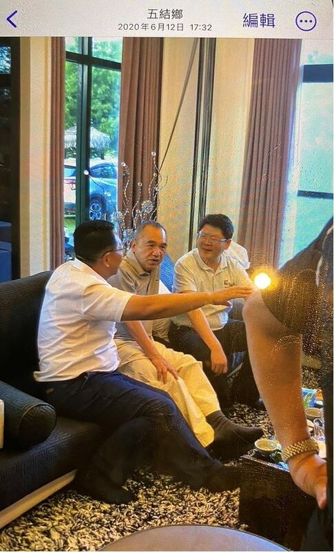 對此林佳龍辦公室回應，該聚會當時黃玉霖（右1）已非交通部政務次長，相關的聚會林佳龍毫無所悉，也應由相關當事人說明。 圖：擷取自陳琬惠臉書