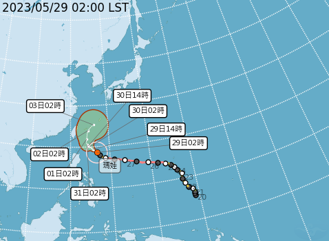 中度颱風「瑪娃」今天凌晨2時，中心位置在距離鑾鼻東南東方730公里海面上，以每小時10公里速度，向西北進行。 圖：中央氣象局／提供