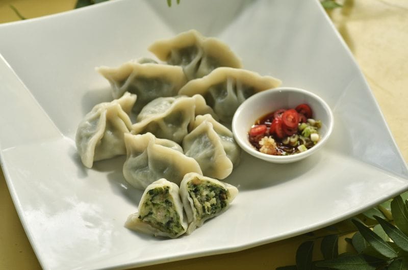 水餃口味眾多烹煮又方便，成為不少人家中冷凍庫必備的糧食之一。 示意圖／取自 pixabay