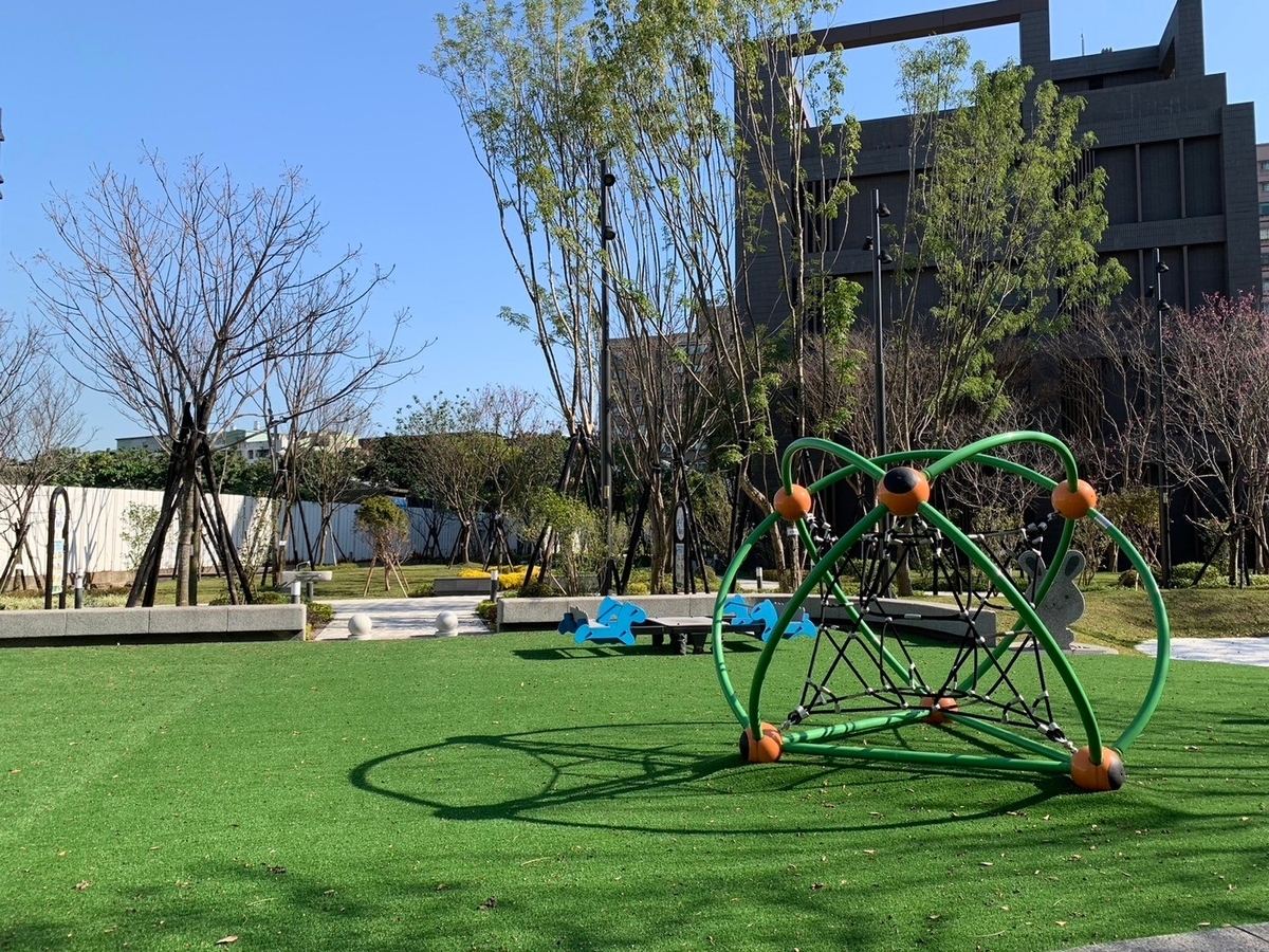 公園綠地完工照。 圖：新北市都更處/提供