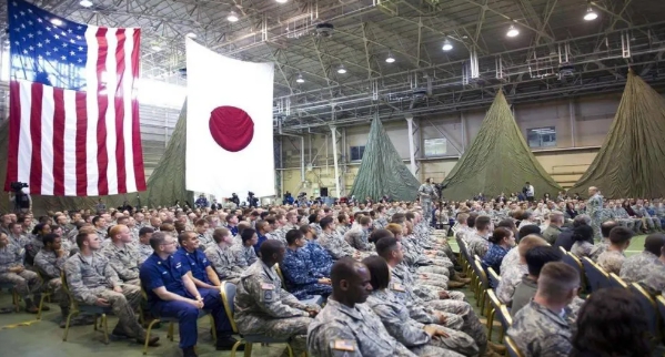 日軍與美軍在太平洋地區緊密合作，進行多向美日聯合軍演。 圖 : 翻攝自騰訊新聞