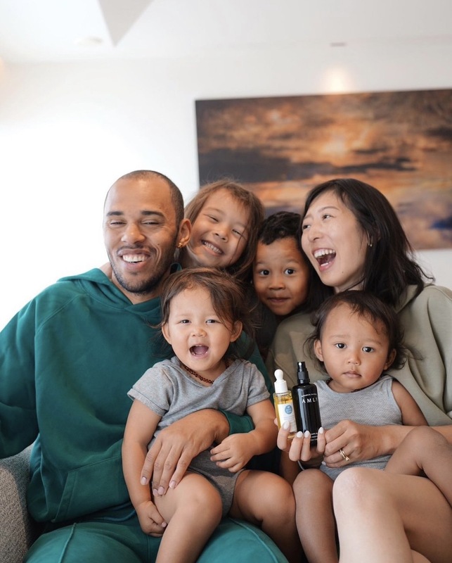 網紅夫妻「Rice&amp;Shine」常分享一家六口的溫馨日常。 圖：翻攝自Rice&amp;Shine IG