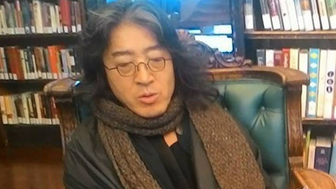流亡作家貝嶺遭指控涉嫌性騷擾。 圖：翻攝貝嶺臉書