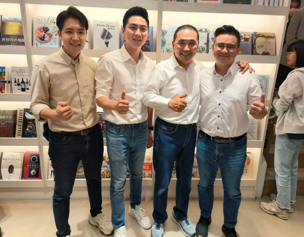 羅廷瑋、廖偉翔及黃健豪自稱是「花美男戰隊」，首度與侯友宜合體。  羅廷瑋/提供