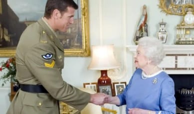 曾榮膺澳大利亞「戰爭英雄」的班·羅伯特-史密斯。 圖 : 翻攝自環球網