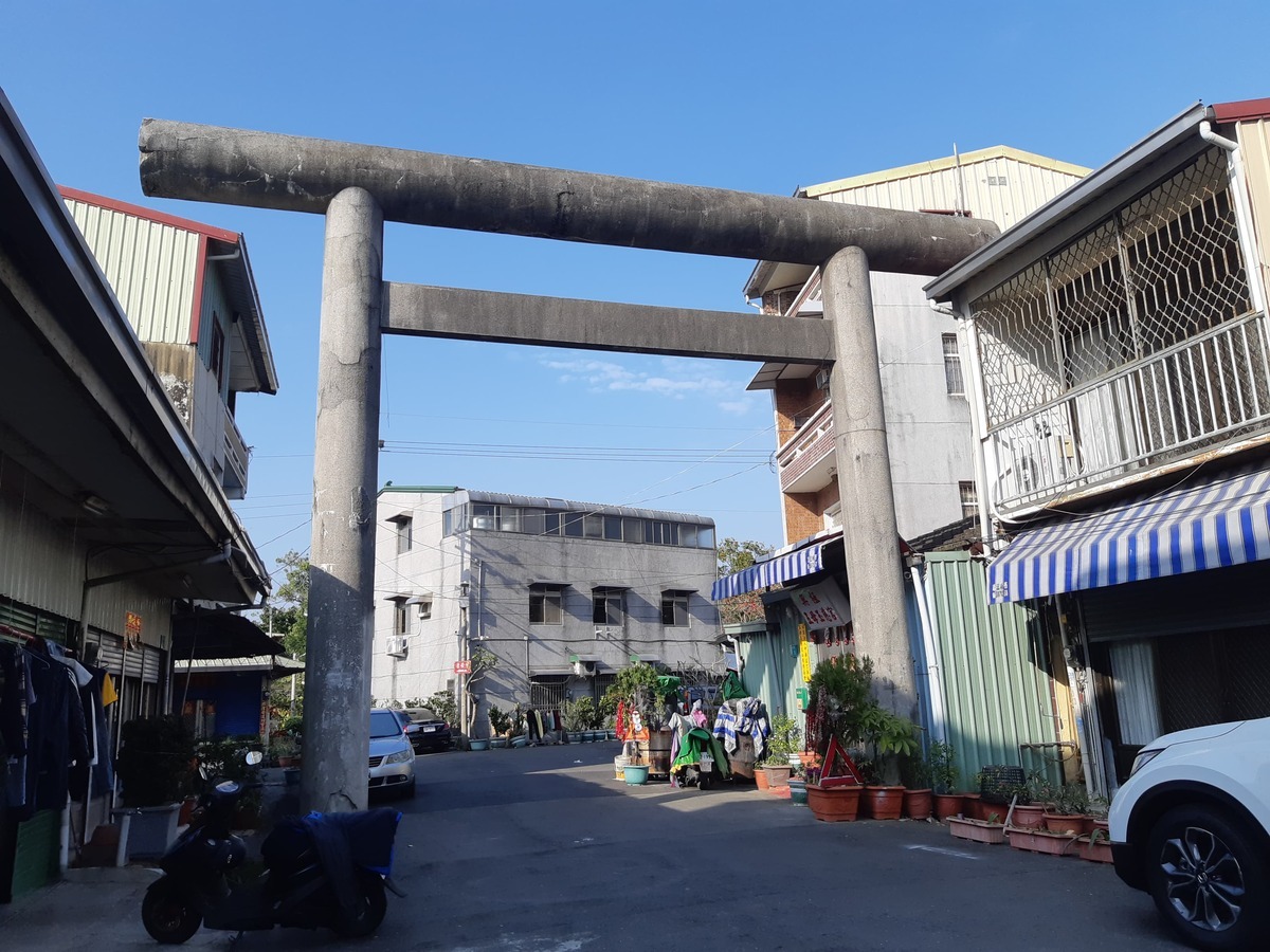 新化神社鳥居修復前。 圖：台南市政府觀光旅遊局／提供